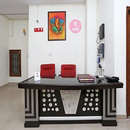 Oyo 8910 Celeste Inn Greater Noida Εξωτερικό φωτογραφία
